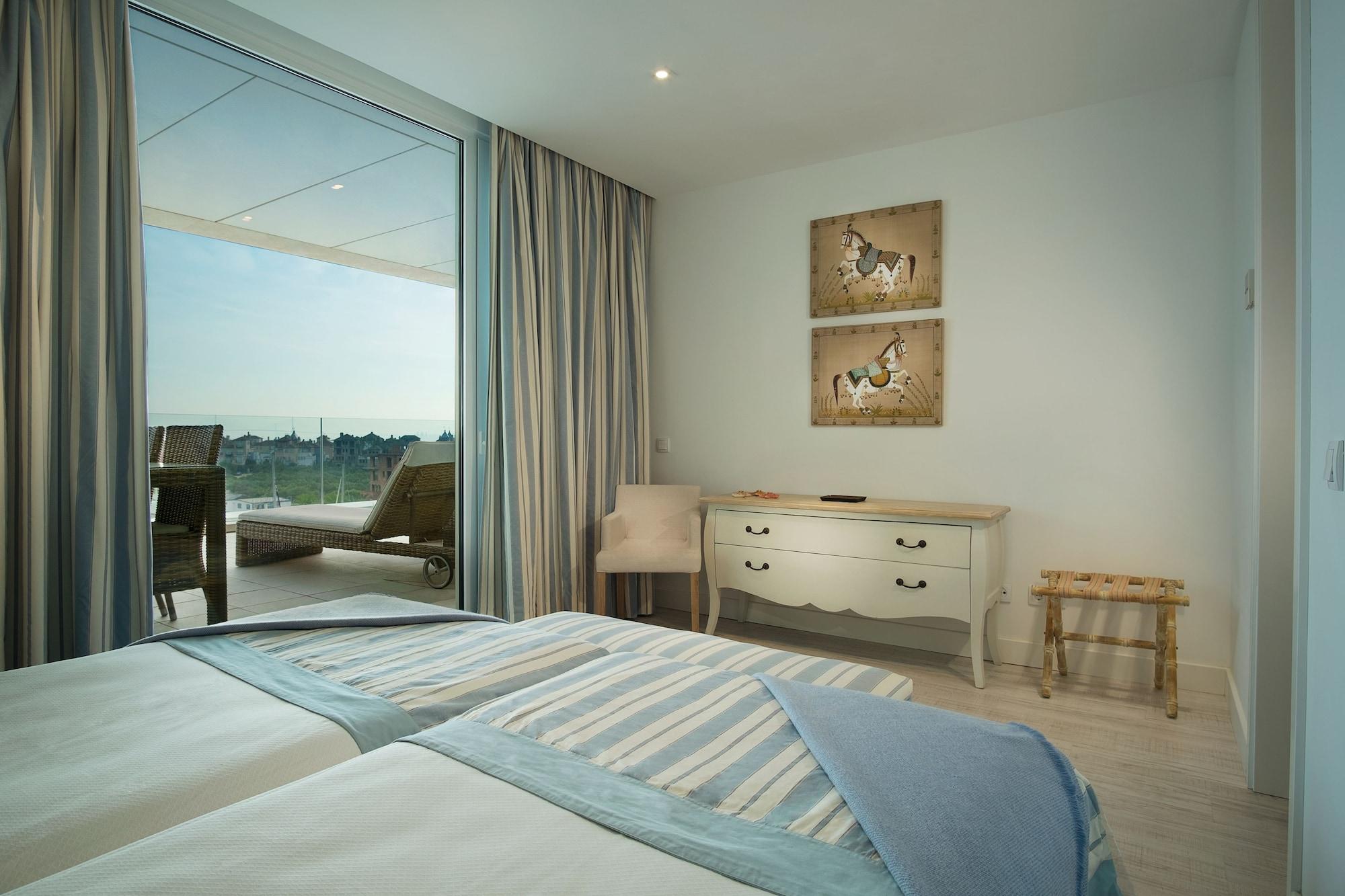 Suites Puerto Sherry El Puerto de Santa Maria Luaran gambar