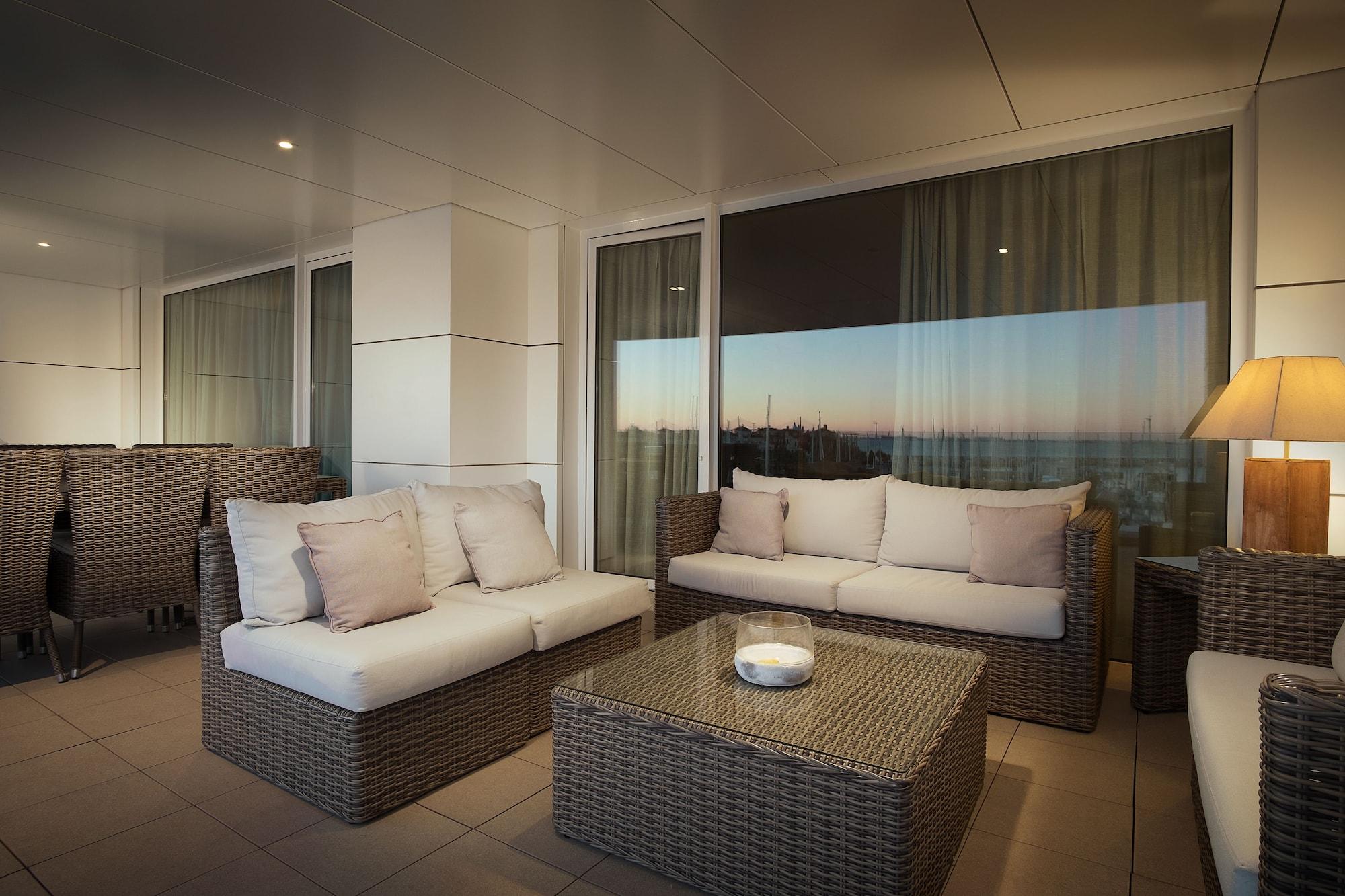 Suites Puerto Sherry El Puerto de Santa Maria Luaran gambar