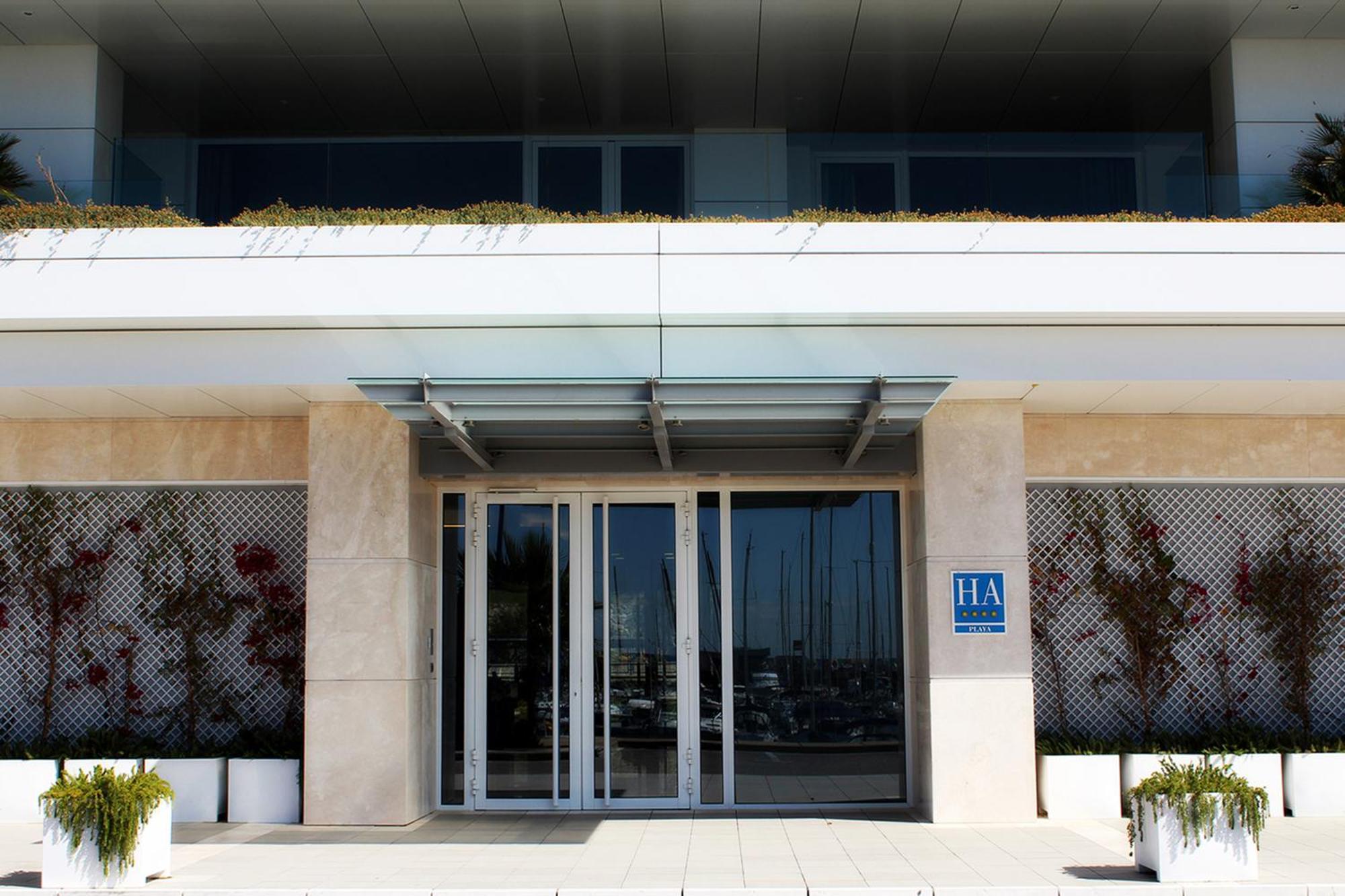 Suites Puerto Sherry El Puerto de Santa Maria Luaran gambar
