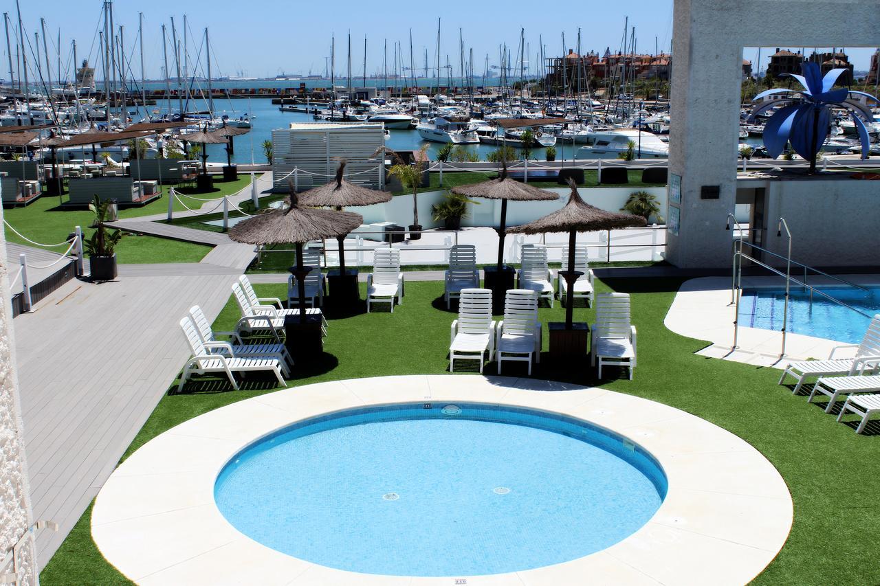 Suites Puerto Sherry El Puerto de Santa Maria Luaran gambar